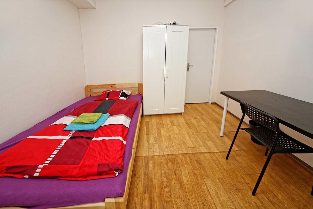 Apartment Na Kozacce 6 Praga Esterno foto