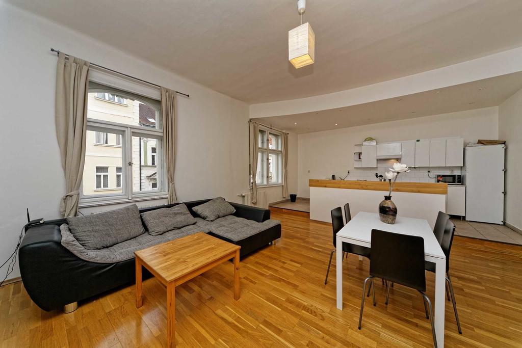 Apartment Na Kozacce 6 Praga Esterno foto