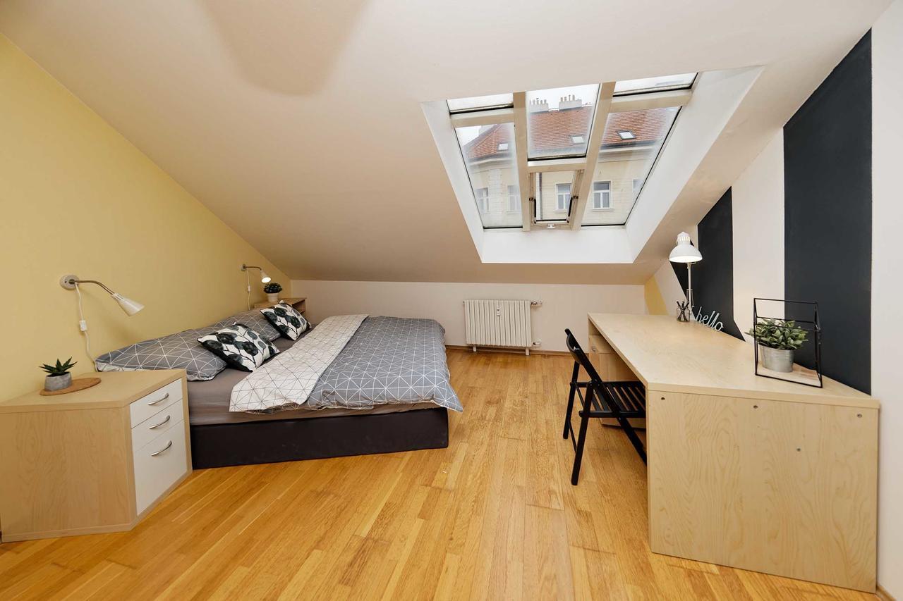 Apartment Na Kozacce 6 Praga Esterno foto